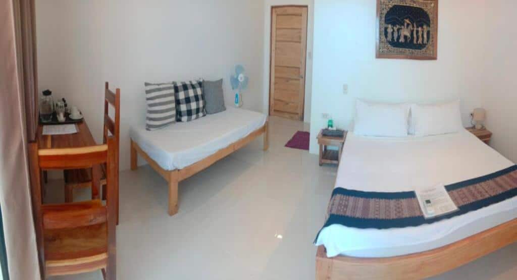 Triple Room with Sea View - Corong Beach Resort